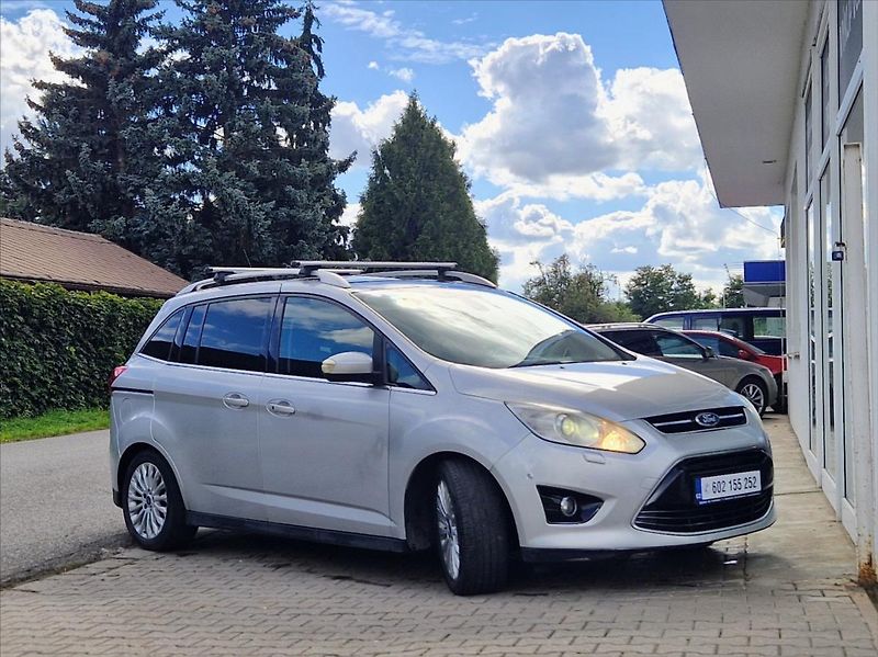 Ford Grand C-MAX 1,6 TDCi 7MÍST AUTOAC SENZORY - fotka 7 z 41