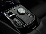 BMW Řada 5 540d xDrive Touring - náhled 17