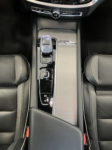 Volvo S60 B5 AWD Ultimate Dark AT8, ČR - fotka 20 z 43