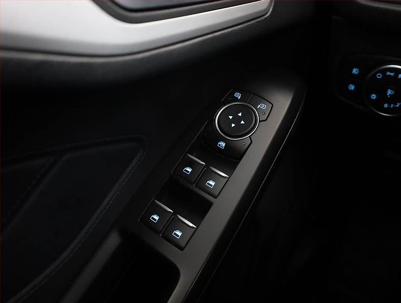 Ford Focus (2020) 1.5 EcoBlue, Tempomat - fotka 16 z 18