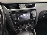 Škoda Octavia (2014) 1.6 TDI, Navi, Tempomat - náhled 12