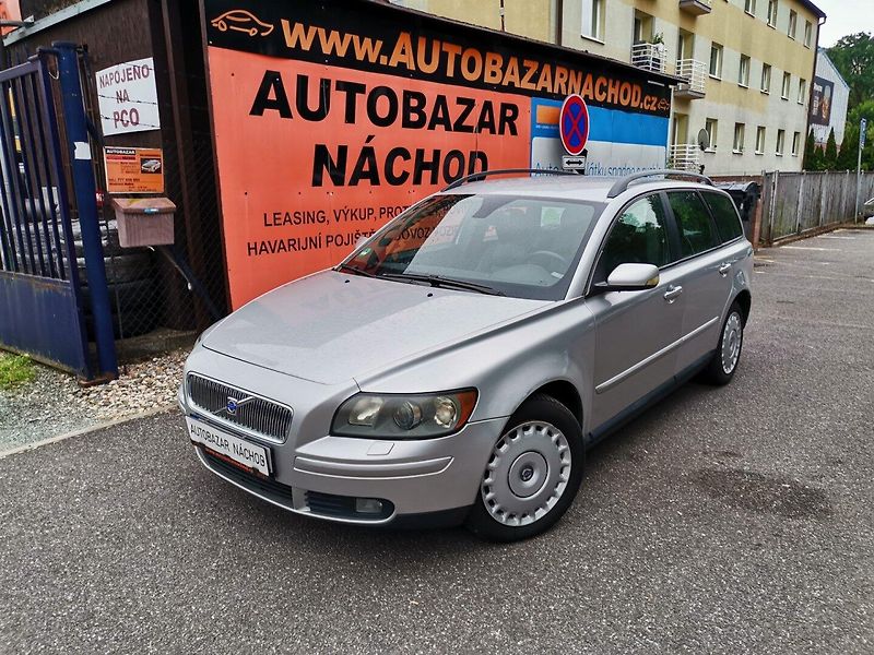 Volvo V50 (2005) 2.0d 100kw AC Tempomat Tažné - fotka 1 z 25