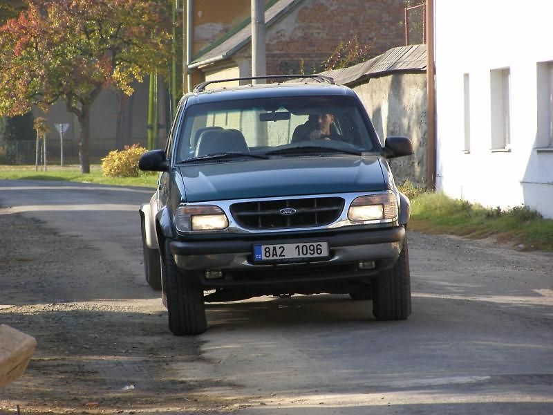 ZKUŠENOSTI UŽIVATELE: Ford Explorer XLT
