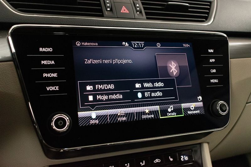 Škoda Superb TDI 147kW 4x4*STYLE*DPH*ČR 1.M - fotka 27 z 40