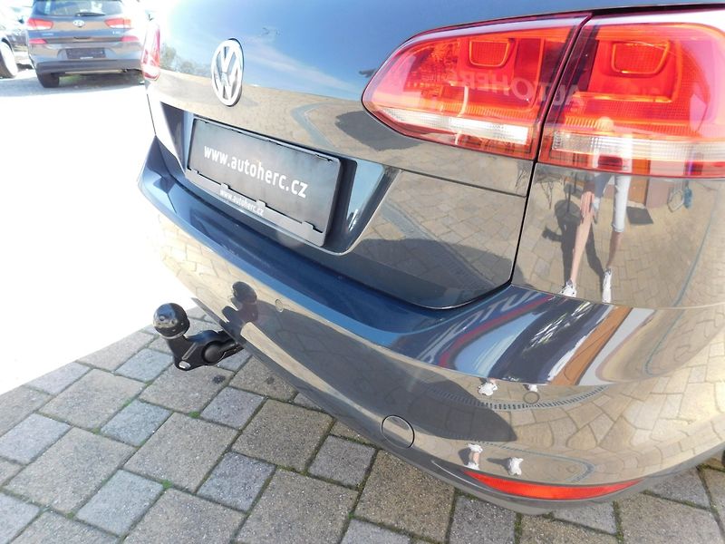 Volkswagen Golf (2015) VII KOMBI 2.0 TDI - fotka 23 z 45