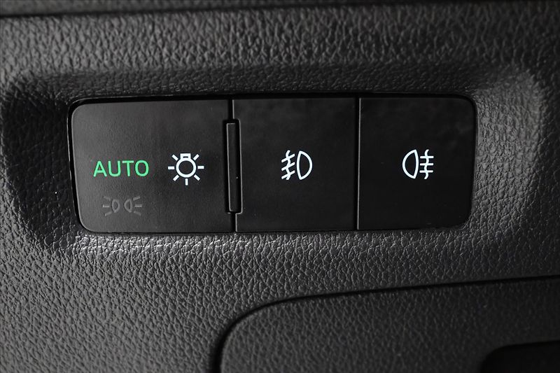 Škoda Octavia 1,4 TSI iV RS 180 kW DSG Záruk - fotka 26 z 31