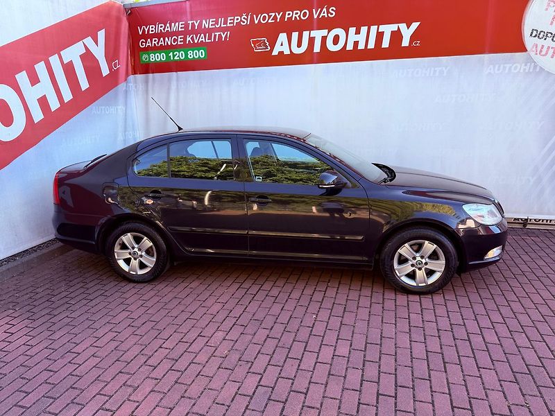 Škoda Octavia 1.6 MPi Ambiente, ČR - fotka 5 z 20