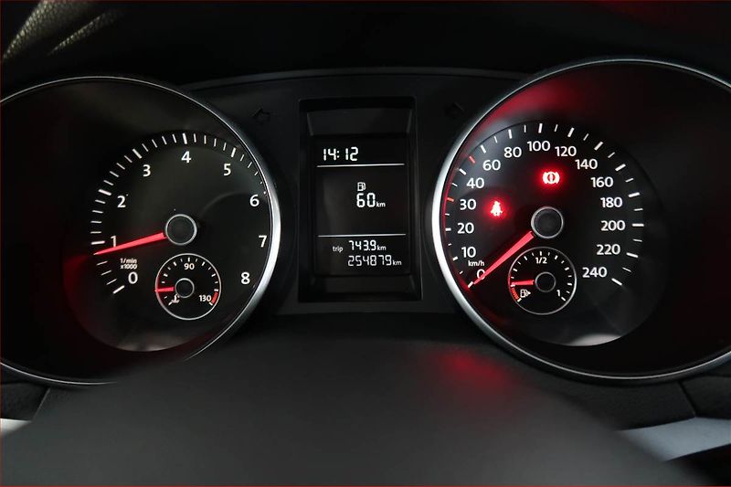 Volkswagen Golf (2009) 1.4 16V, nová STK - fotka 11 z 14