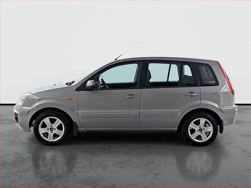 Ford Fusion (2011) 1.4, ČR,1.maj - fotka 3 z 17