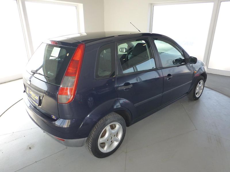 Ford Fiesta (2005) 1,3i-**ALU KOLA***KLIMATIZACE* - fotka 5 z 22