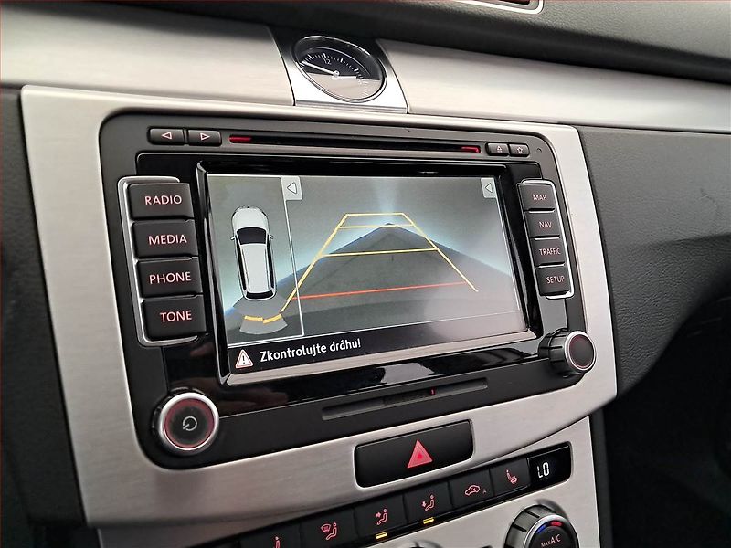 Volkswagen Passat (2012) 2.0 TDI, 4X4, Automat - fotka 20 z 20