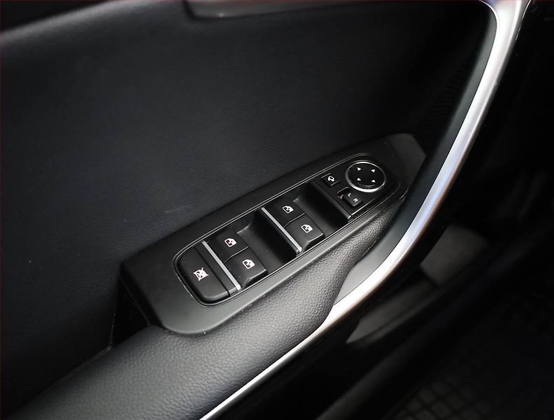Kia XCeed (2021) 1.5 T-GDI, Automat, Serv.kniha - fotka 15 z 18