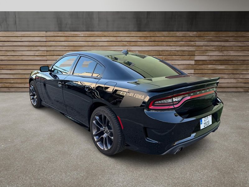 Dodge Charger (2022) + DAYTONA + HEMI +  - fotka 5 z 21