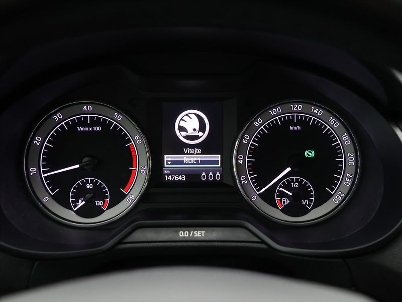 Škoda Octavia 1,4 TSI 110kW Style DSG LED CZ - fotka 15 z 30