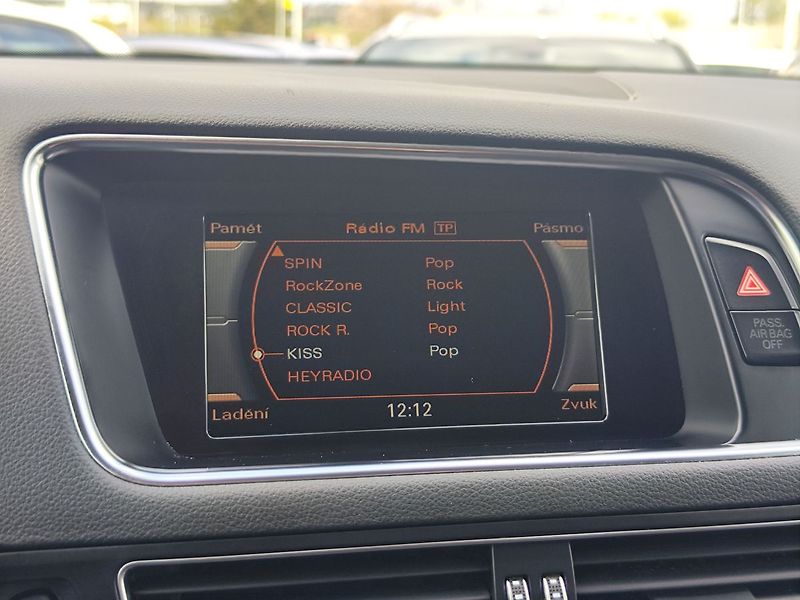 Audi Q5 2.0 TFSi/155kW Quattro ČR - fotka 16 z 30