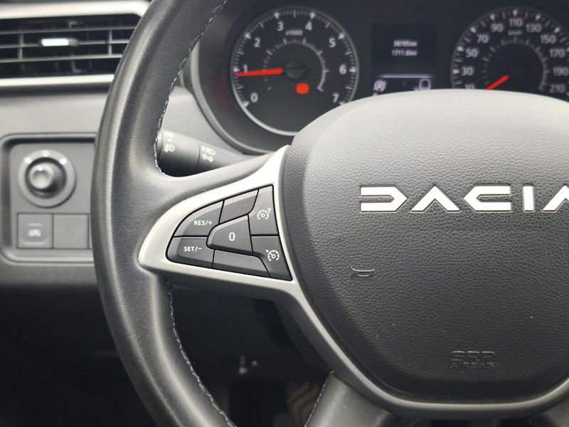 Dacia Duster 2023 ČR 1.0 ECO-G Expression - fotka 9 z 30
