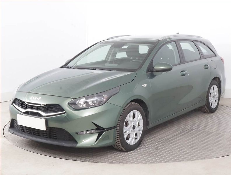 Kia Ceed (2023) Spin 1.0 T-GDI, SPIN, DPH - fotka 2 z 14