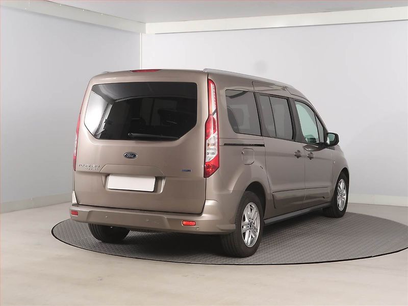 Ford Tourneo Connect (2018) Titanium 1.5 EcoBlue, 7Míst - fotka 5 z 21