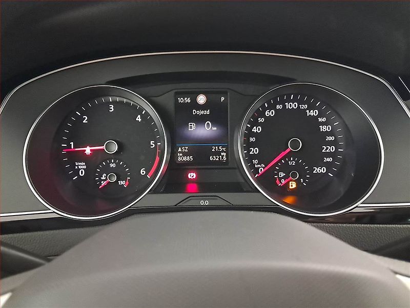 Volkswagen Passat (2020) Highline 2.0 TDI - fotka 11 z 20