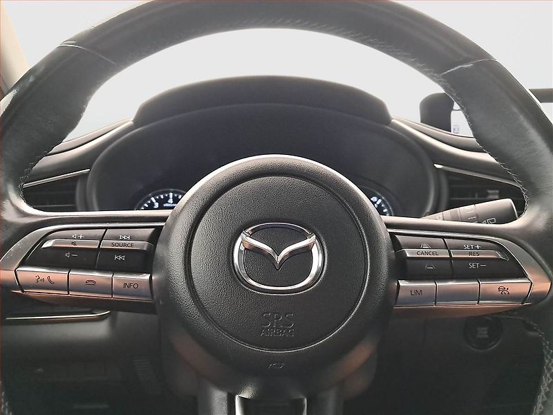 Mazda CX-30 (2023) Skyactiv-X 2.0 - fotka 17 z 22
