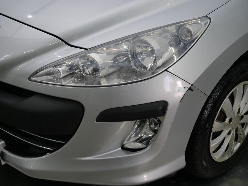 Peugeot 308 - fotka 9 z 21
