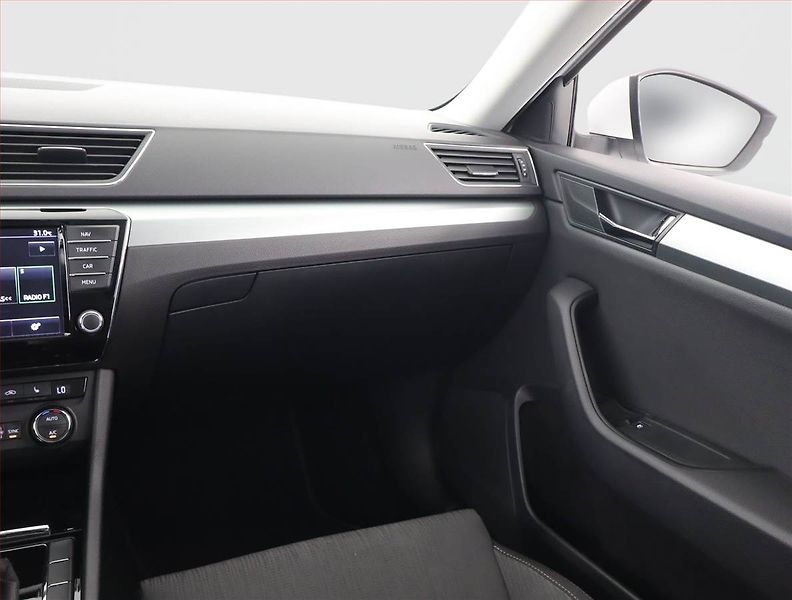 Škoda Superb (2016) Style 2.0 TDI, Automat - fotka 8 z 22