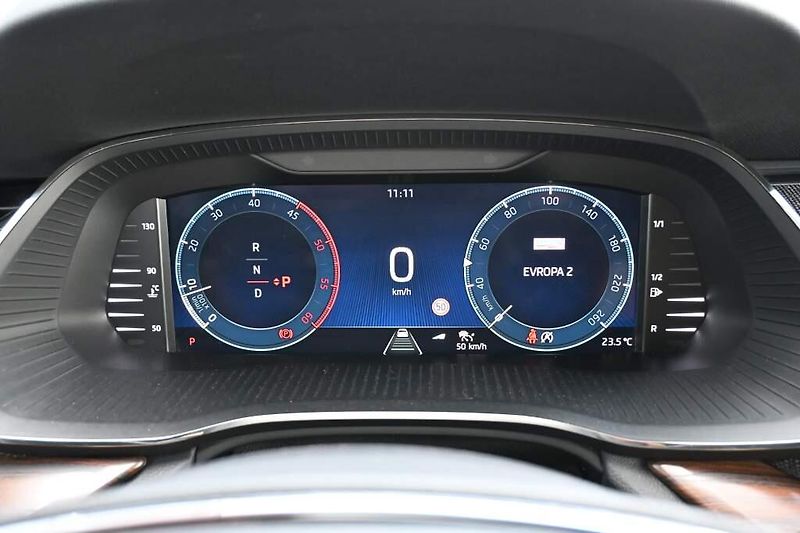 Škoda Octavia (2023) 2.0 SCOUT 4x4 DSG Matrix LED T - fotka 26 z 36