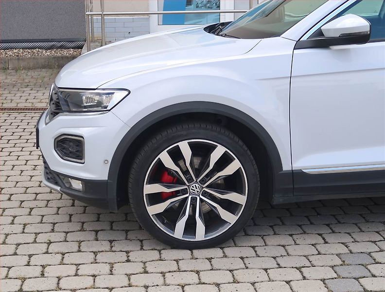 Volkswagen T-Roc (2018) Style 2.0 TSI 4Motion, 4X4 - fotka 15 z 20