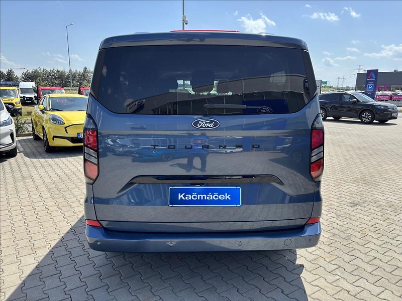 Ford Tourneo Custom 2,0 EcoBlue 125kW Titanium L2 - fotka 4 z 38