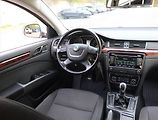Škoda Superb (2011) 2.0 TDI, 4X4, Tempomat - náhled 7