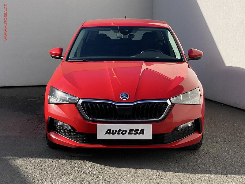 Škoda Scala (2020) 1.6 TDi, Ambition, DSG - fotka 2 z 17