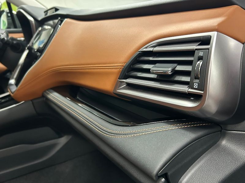 Subaru Outback (2021) 2.5 TOURING 2022 | Záruka - fotka 33 z 69