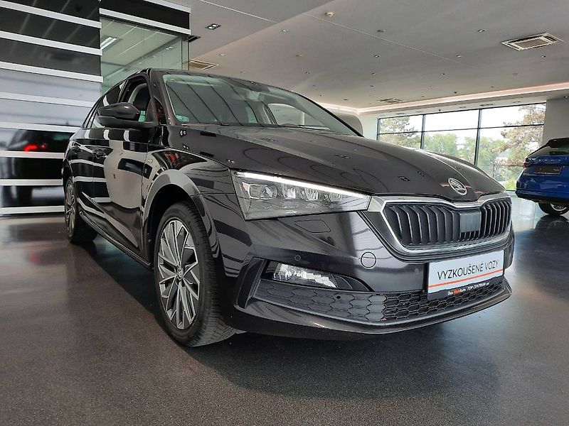 Škoda Scala (2022) 1.0 TSI (81kW/110k) Ambition - fotka 24 z 24