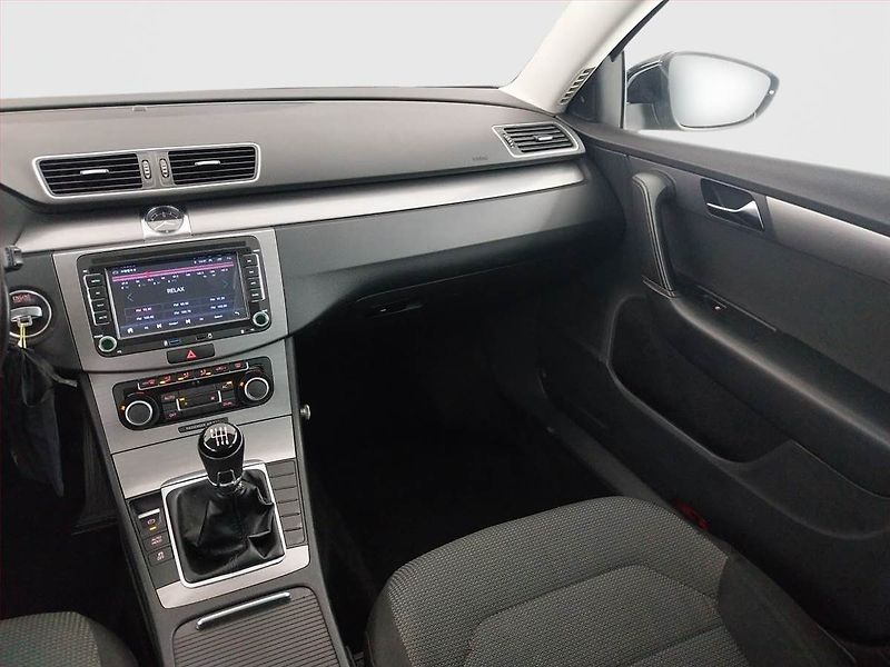 Volkswagen Passat (2011) Comfortline 1.8 TSI, po STK - fotka 8 z 18