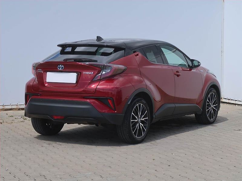 Toyota C-HR (2018) 1.8 Hybrid - fotka 5 z 16