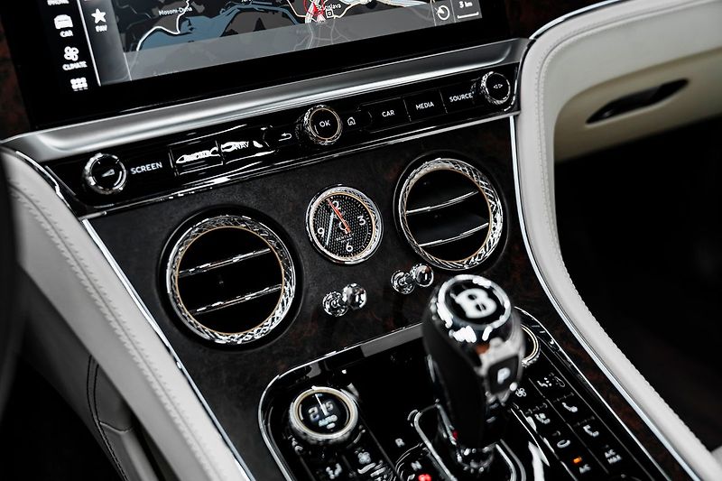 Bentley Continental GTC V8, MULLINER, NAIM, NOČNÉ VIDE - fotka 16 z 24