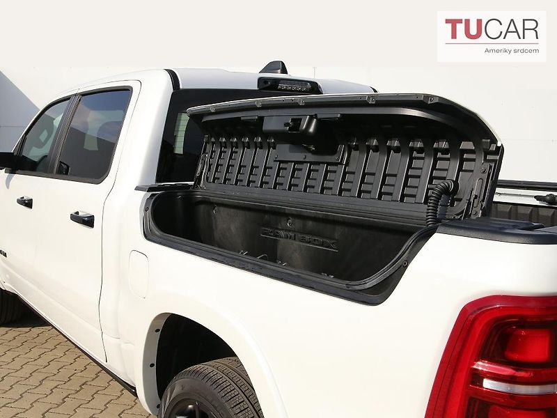 Dodge RAM (2025) 1500 Limited 3.0 I6 550 hP - fotka 7 z 54