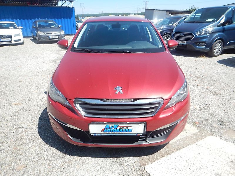 Peugeot 308 1.2 , 96 kw - fotka 3 z 15