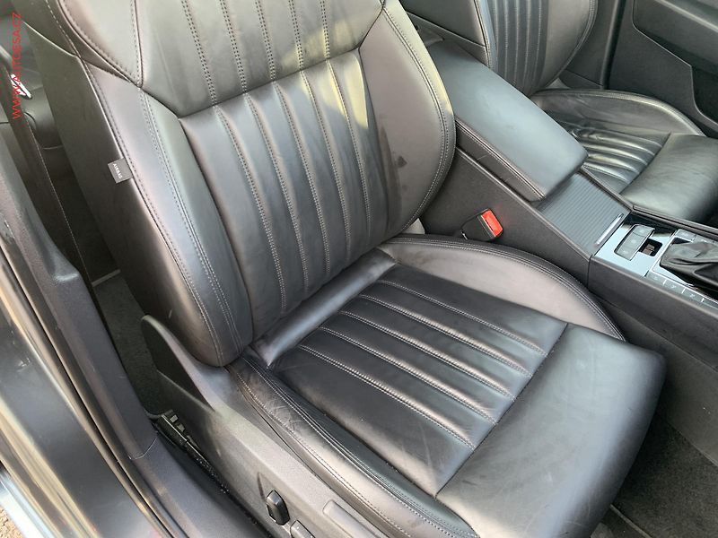 Škoda Superb (2016) 1.8 TSi, 1.maj,ČR, L&K, DSG - fotka 12 z 21