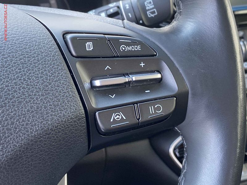 Hyundai i30 (2021) 1.5 T-GDi, 2.maj,ČR, Smart - fotka 13 z 19