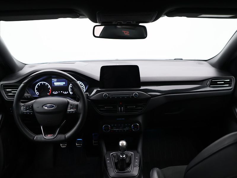 Ford Focus 2,3 ST 206kW Panorama - fotka 23 z 31
