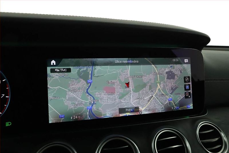 Mercedes-Benz Třídy E (2021) E 450 4MATIC - fotka 15 z 21