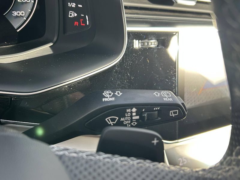 Audi Q7 50 Sline Quattro 8TT 3,0TDI - fotka 16 z 27