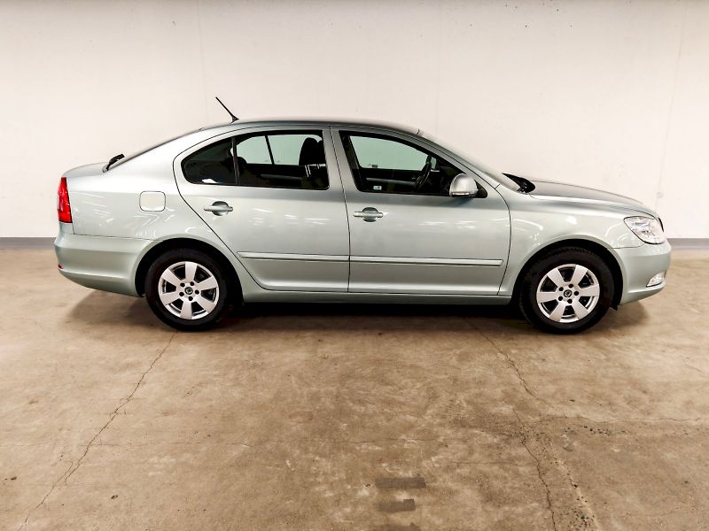 Škoda Octavia (2011) 1.2 TSI 77kW Ambition Plus - fotka 19 z 22