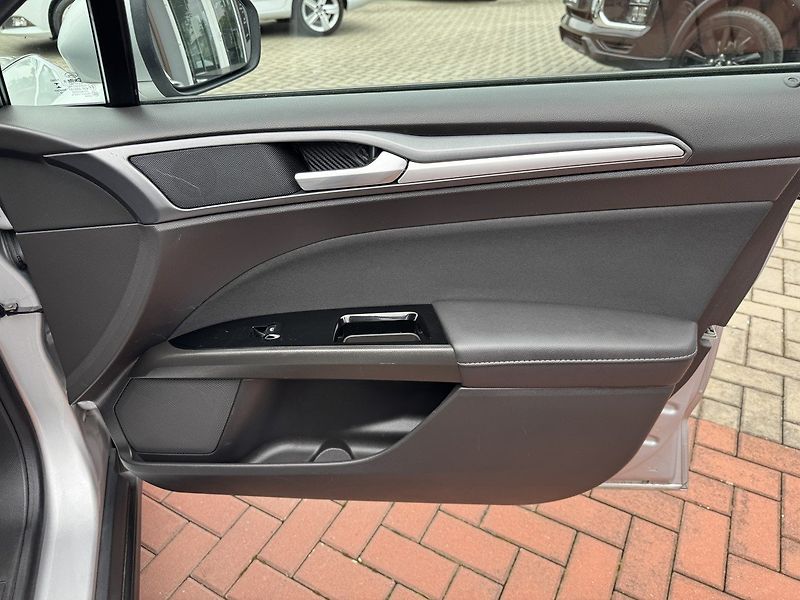 Ford Mondeo (2018) 2.0TDCi Automat Navi Tažné Zař - fotka 17 z 47