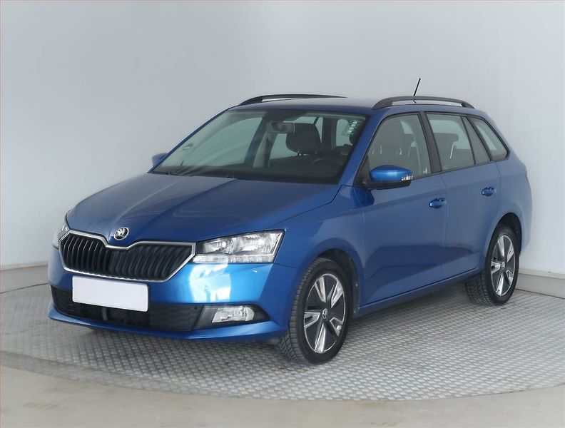 Škoda Fabia (2019) Ambition Plus 1.0 TSI - fotka 2 z 17
