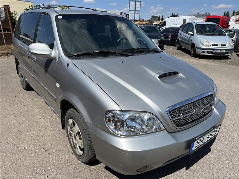 Kia Carnival 2,9 CRDi 6.MÍST STK 5/2028 - fotka 3 z 31