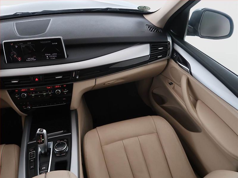 BMW X5 (2014) xDrive30d, 4X4, Automat, Kůže - fotka 8 z 23
