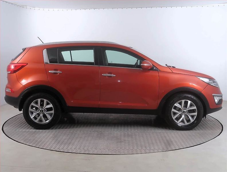Kia Sportage (2015) 1.7 CRDi, Serv.kniha, Tempomat - fotka 6 z 14