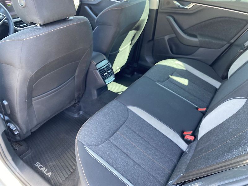 Škoda Scala (2022) 1,5 TSI Style - fotka 7 z 33